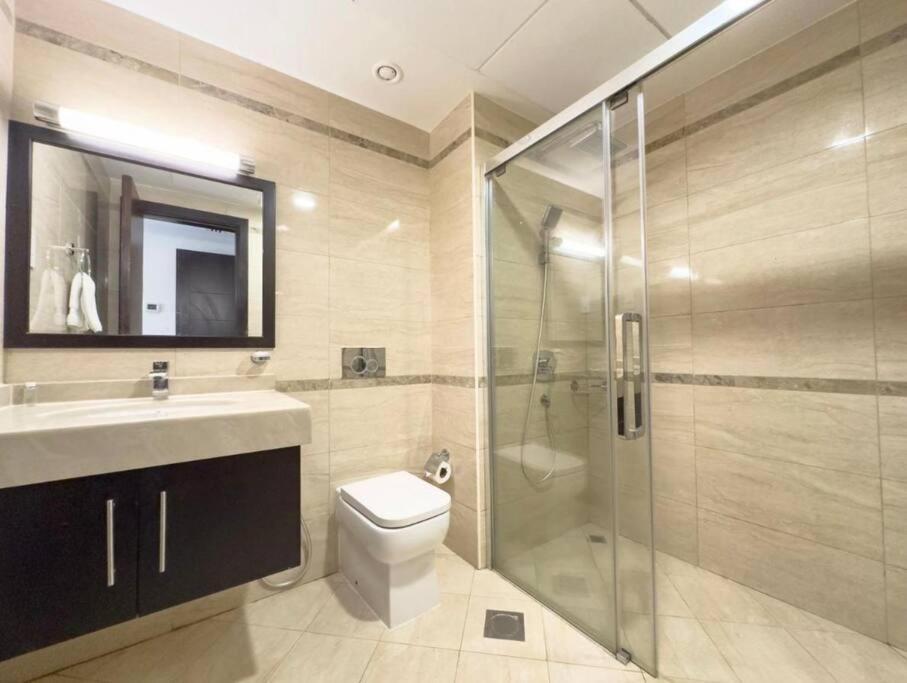 Luxurious Cozy With Pool Access