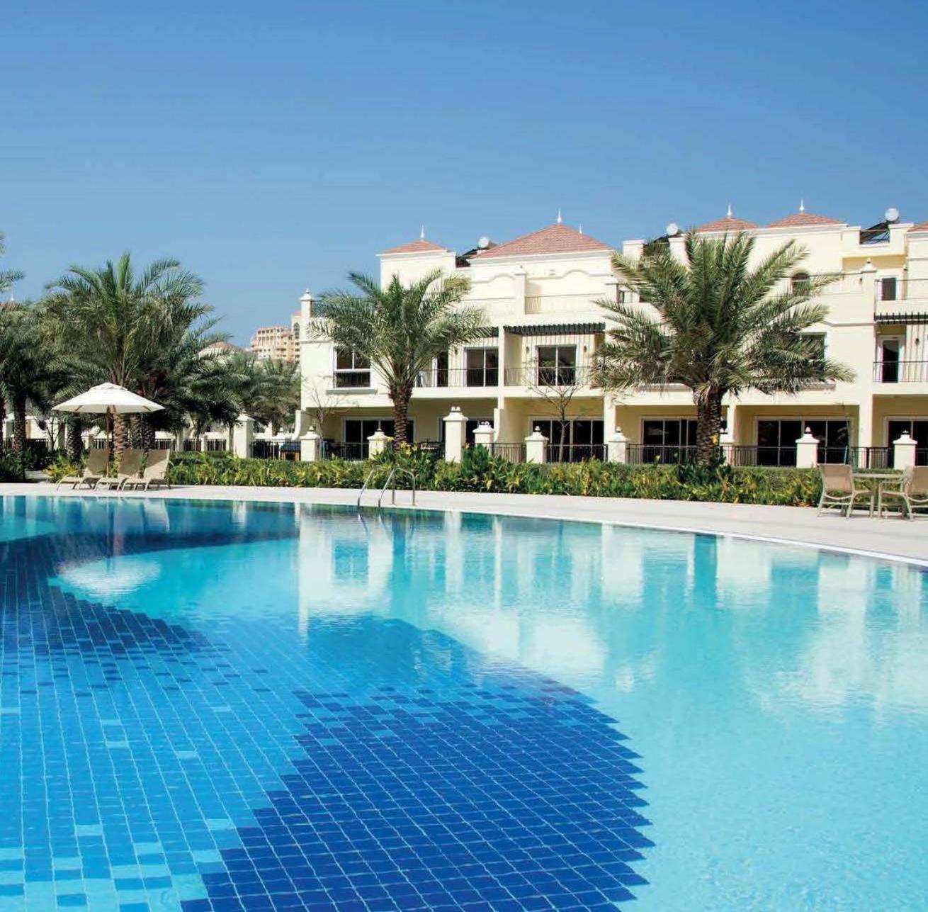 Luxurious Cozy With Pool Access Villa