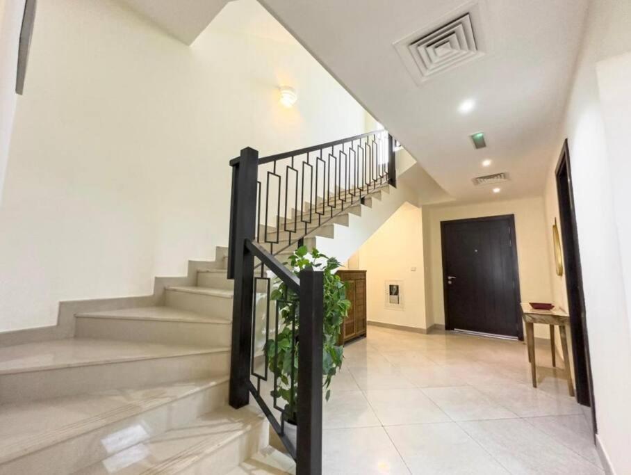 Luxurious Cozy With Pool Access Ras al-Khaimah