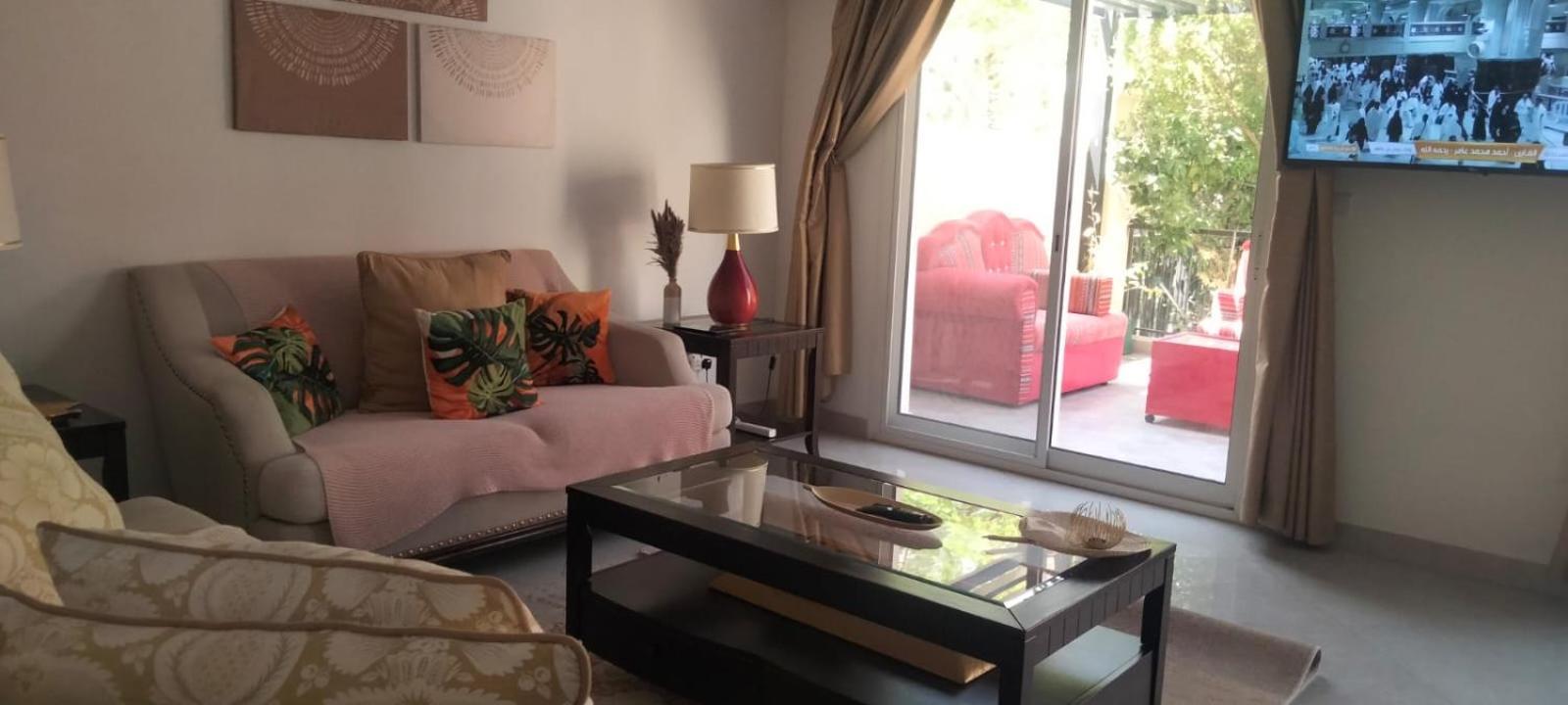Luxurious Cozy With Pool Access विला