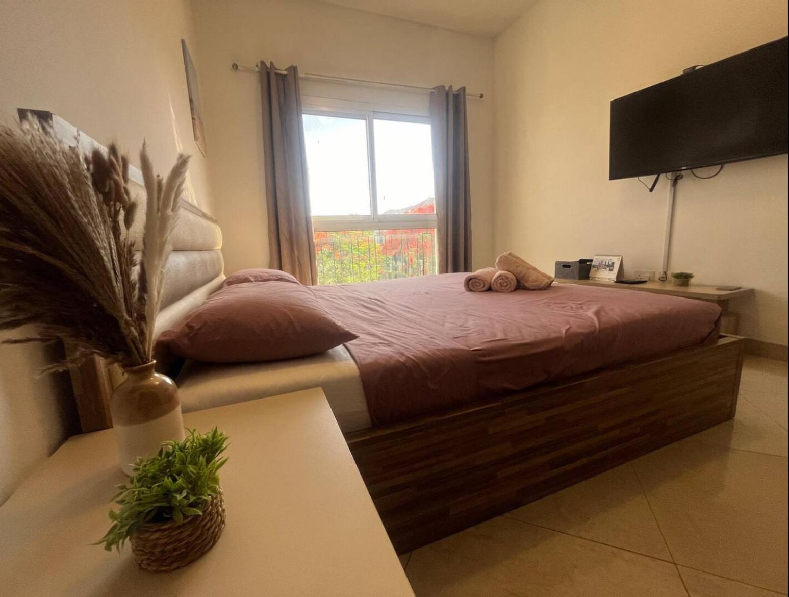 Luxurious Cozy With Pool Access विला